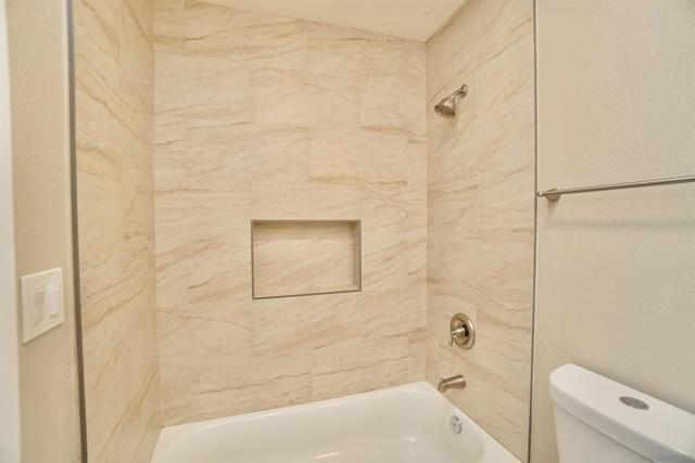 Image 13 of 24 For 2851 Iris Avenue B