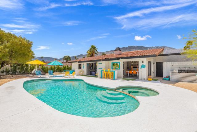 1862 N Nogales Way, Palm Springs CA: https://media.crmls.org/mediaz/6353214a-6820-45b0-bc35-4ab3ca77b21b.jpg