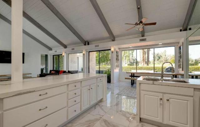 135 Desert W Drive, Rancho Mirage CA: https://media.crmls.org/mediaz/63534d94-fd6e-47a7-af37-486f500d4398.jpg
