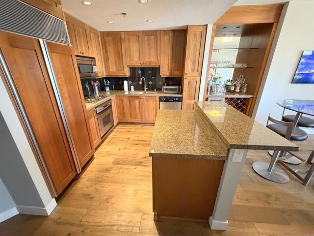 Detail Gallery Image 12 of 44 For 700 W Harbor Dr #1606,  San Diego,  CA 92101 - 1 Beds | 2 Baths