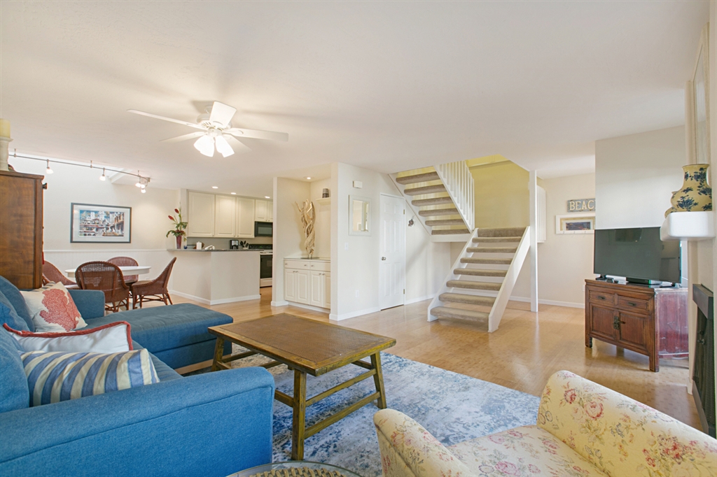 453 Sierra Ave - photo 12