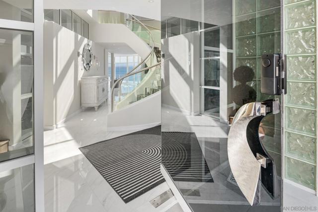 1 The Point, Coronado CA: https://media.crmls.org/mediaz/63563ca9-b1e3-4c3a-82dc-b3ff080cd825.jpg