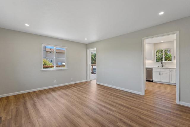 221 Carey Avenue, Freedom CA: https://media.crmls.org/mediaz/635664ec-a159-4426-b603-155a43fcc938.jpg