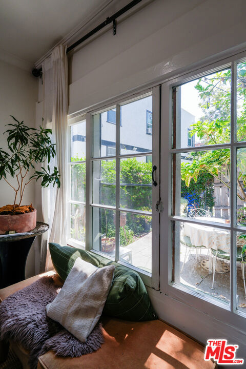 523 S Coronado Street, Los Angeles CA: https://media.crmls.org/mediaz/635748e1-718f-4f43-81e7-18dc68ab7fb7.jpg