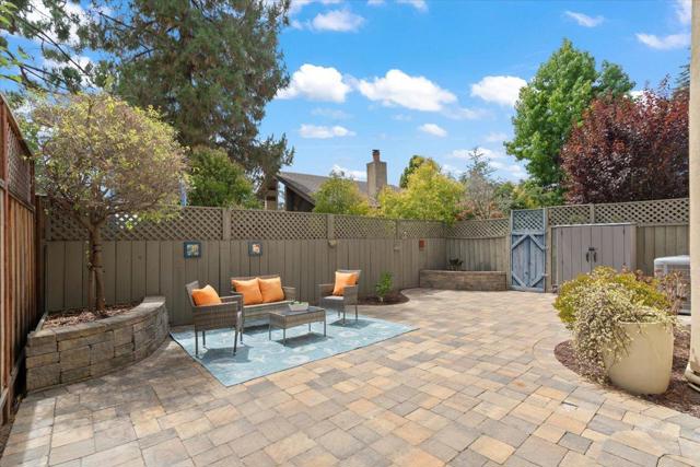 1627 Foxworthy Avenue, San Jose CA: https://media.crmls.org/mediaz/6358dfdf-c11b-4157-b21e-a1d42aa48d4b.jpg