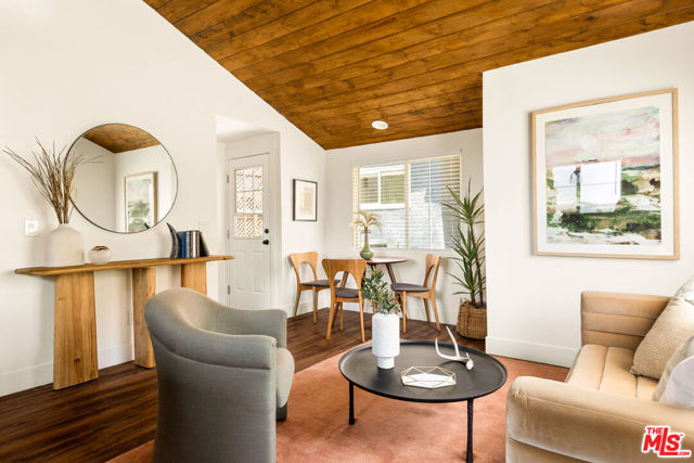 6521 Aldama Street, Los Angeles CA: https://media.crmls.org/mediaz/635aa188-a117-4361-b9e1-b8ade36d5e09.jpg