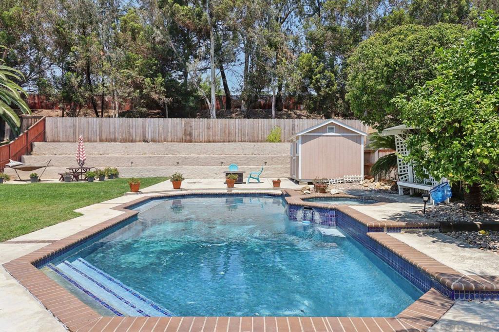 MLS #250035843SD img 69