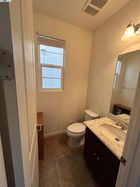 3002 Blackberry Ave, San Ramon CA: https://media.crmls.org/mediaz/635b959e-3bb7-4d2c-949c-5b2ef53d8fd9.jpg
