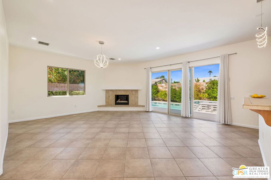 MLS #25594903PS image #9