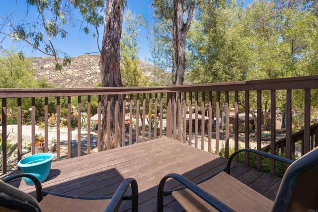 15656 Davis Cup Lane, Ramona CA: https://media.crmls.org/mediaz/635c470f-a9e2-4c31-87f7-d57baf4ef7d9.jpg