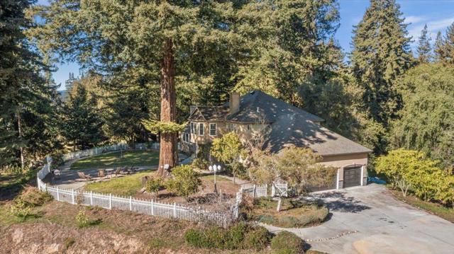 17 Bella Vista Lane, Gilroy CA: https://media.crmls.org/mediaz/635db95d-7943-41f2-afa5-474a8dd6d962.jpg