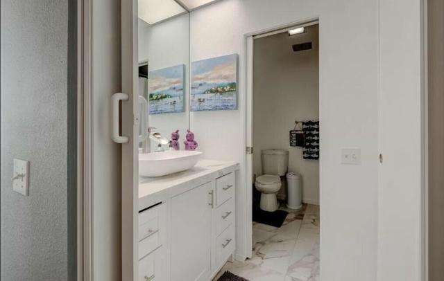 135 Desert W Drive, Rancho Mirage CA: https://media.crmls.org/mediaz/635dfddb-0035-48b9-bc9c-6b91dbbf3787.jpg