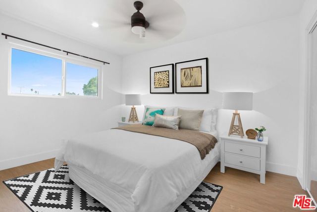 5529 Dairy Avenue, Long Beach CA: https://media.crmls.org/mediaz/635e75f0-5559-4178-8463-253ecf1538b5.jpg