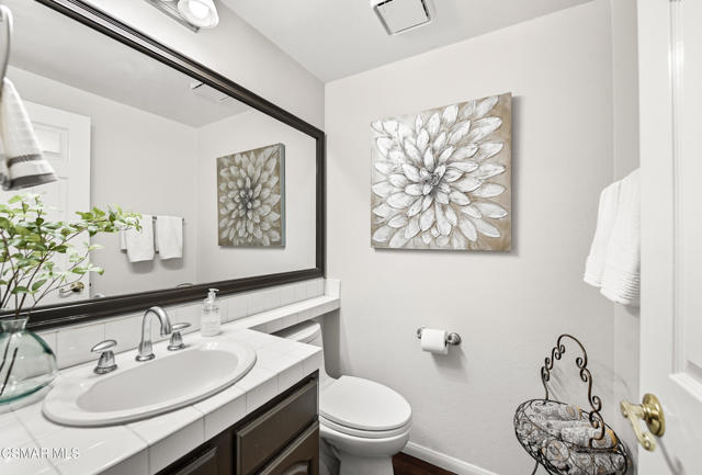 3128 Casino Drive, Thousand Oaks CA: https://media.crmls.org/mediaz/635f23fc-c09f-420e-81a2-2eb60a395497.jpg