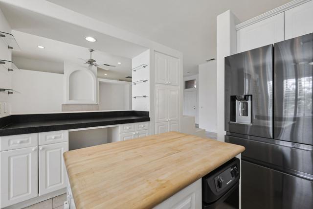 245 Strada Nova, Palm Desert, CA 92260
