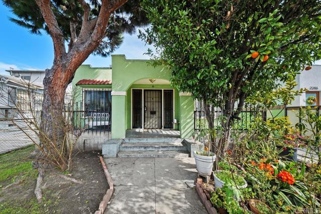 Detail Gallery Image 1 of 1 For 2242 S Ridgeley Dr, Los Angeles,  CA 90016 - 3 Beds | 2 Baths