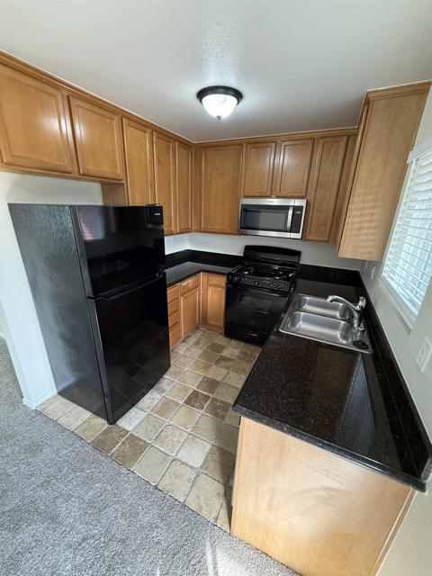 Detail Gallery Image 13 of 22 For 525 Calle Montecito #122,  Oceanside,  CA 92057 - 2 Beds | 1 Baths