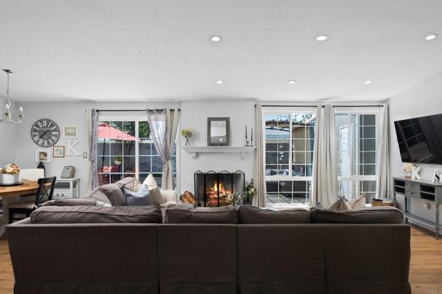 Detail Gallery Image 15 of 39 For 9341 Fermi Ave, San Diego,  CA 92123 - 3 Beds | 2 Baths