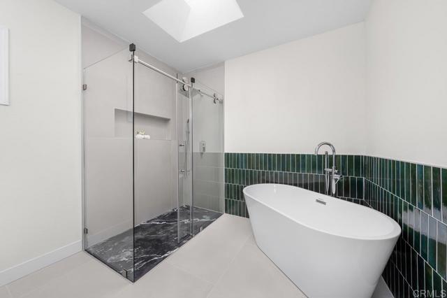 3505 Ibis Street, San Diego CA: https://media.crmls.org/mediaz/63636c4d-aee5-4b7b-8e72-b3345e0aeeab.jpg