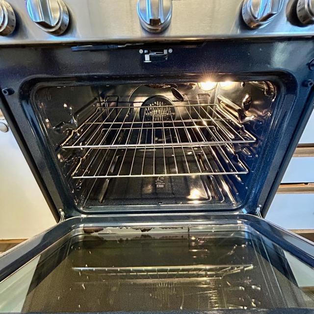 5822 E 16th Street, Oakland CA: https://media.crmls.org/mediaz/63639186-9091-4351-9981-98d25936626c.jpg