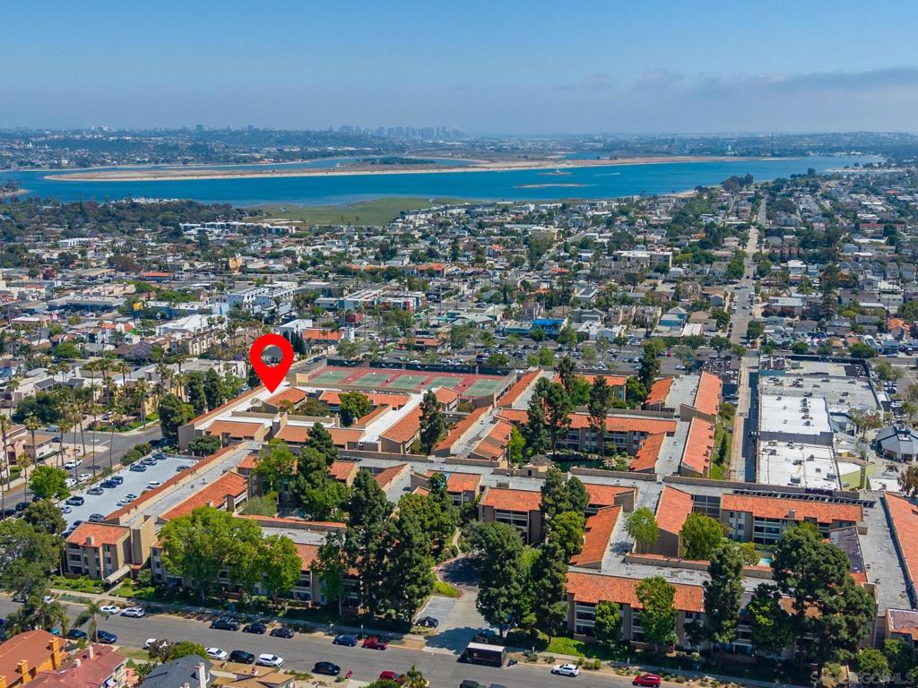 4600 Lamont - photo 2