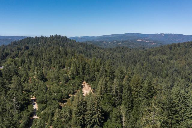 225 Santa Cruz Street, Boulder Creek CA: https://media.crmls.org/mediaz/6364aa30-99ea-4118-a96a-7bfefab94a14.jpg