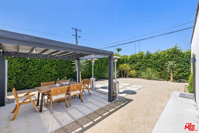 2311 W 78th Place, Inglewood CA: https://media.crmls.org/mediaz/63663fd8-070f-4a3a-addb-60df1725cd99.jpg