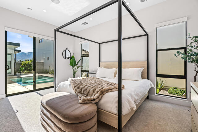 1346 Bacall Way, Palm Springs CA: https://media.crmls.org/mediaz/63668f02-a320-408e-be53-ae953fbe593a.jpg