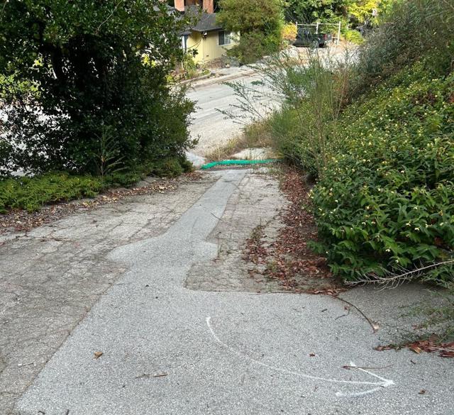 133 Lake Drive, Boulder Creek CA: https://media.crmls.org/mediaz/6367939f-6345-4063-9a84-5d011145bedf.jpg