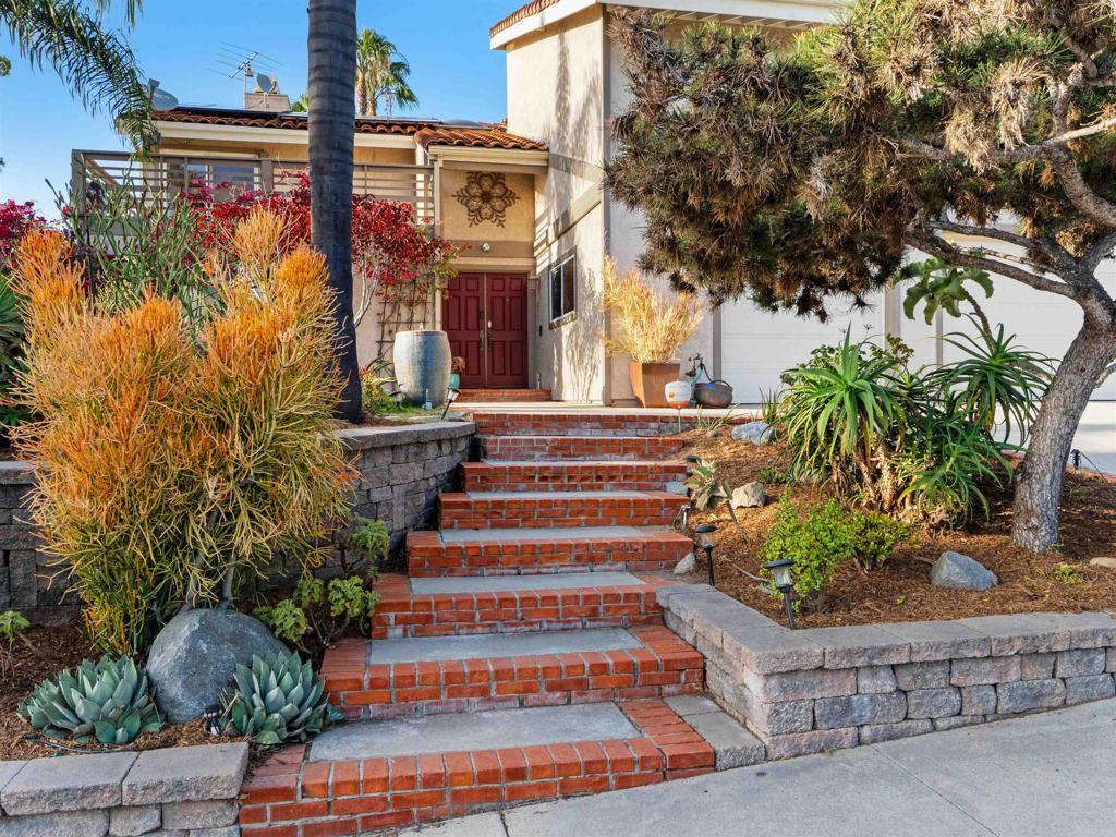 2646 Unicornio St - photo 4