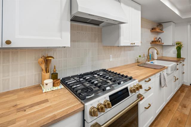 Detail Gallery Image 15 of 27 For 334 S Myers St #1,  Oceanside,  CA 92054 - 2 Beds | 2 Baths