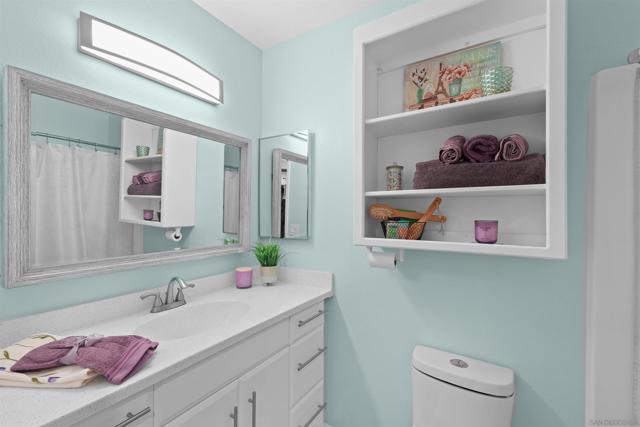 9155 57 Gold Coast Dr, San Diego CA: https://media.crmls.org/mediaz/63683a96-2250-4051-9390-97d3a8d2eacc.jpg
