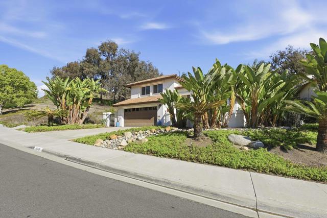 Detail Gallery Image 6 of 59 For 2070 Tiffany Dr, Oceanside,  CA 92056 - 4 Beds | 2/1 Baths