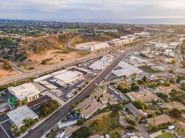 Detail Gallery Image 20 of 27 For 2136 Oceanside Bld, Oceanside,  CA 92054 - 2 Beds | 1 Baths