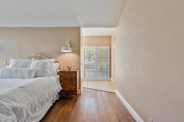120 Tierra Del Sol, Hollister CA: https://media.crmls.org/mediaz/6369bf7d-4e10-4118-8ba1-6462e6035d9d.jpg