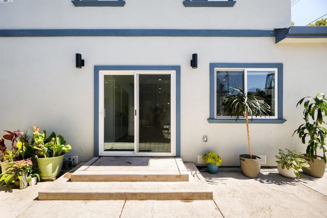 3254 Keith Ave, Castro Valley CA: https://media.crmls.org/mediaz/636a817b-ed03-4bdd-9052-a9676dd362ae.jpg