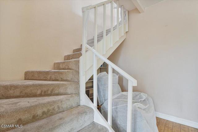 17842 Magnolia Boulevard, Encino CA: https://media.crmls.org/mediaz/636ad523-47d4-47cf-b2db-34f95636ce08.jpg