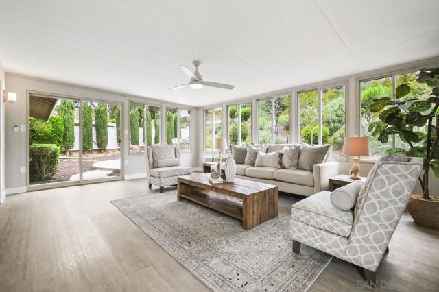 12516 Camino Vuelo, San Diego CA: https://media.crmls.org/mediaz/636b11ee-610b-4a0a-ac09-9143cee11794.jpg