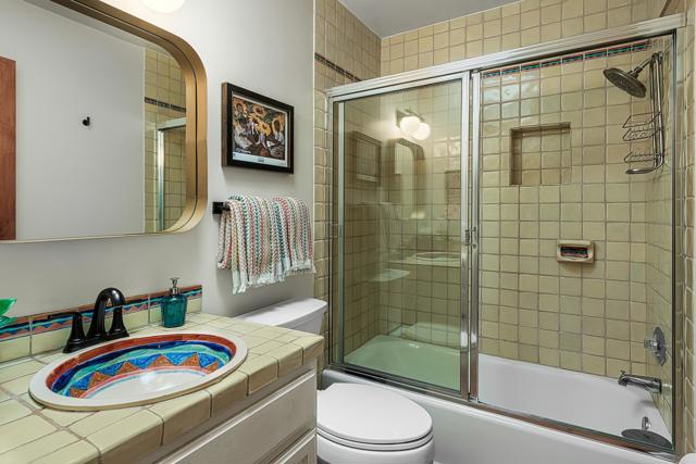 2525 N Farrell Drive, Palm Springs CA: https://media.crmls.org/mediaz/636d2e5f-0cea-4a84-989c-8295e252f476.jpg