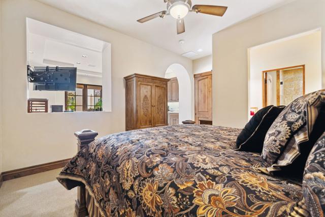4 Terra Vista Court, Rancho Mirage CA: https://media.crmls.org/mediaz/636d5079-7ba3-4766-ac5b-9f64faf930d9.jpg