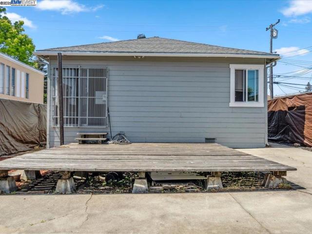 Image 17 of 22 For 3770 39th Ave