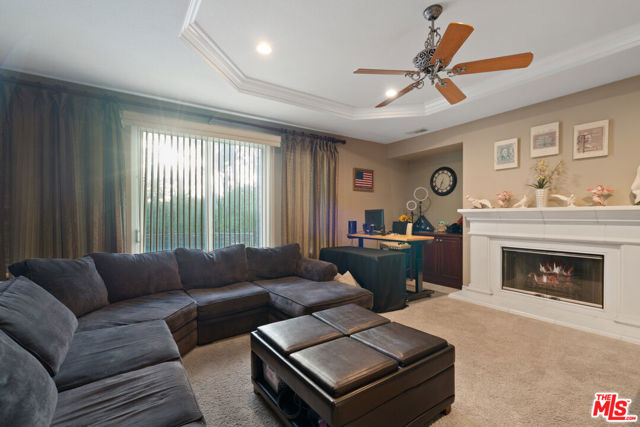 633 Noble Road, Simi Valley CA: https://media.crmls.org/mediaz/636dcb6f-1de7-482f-b1f9-7bed0e48157e.jpg