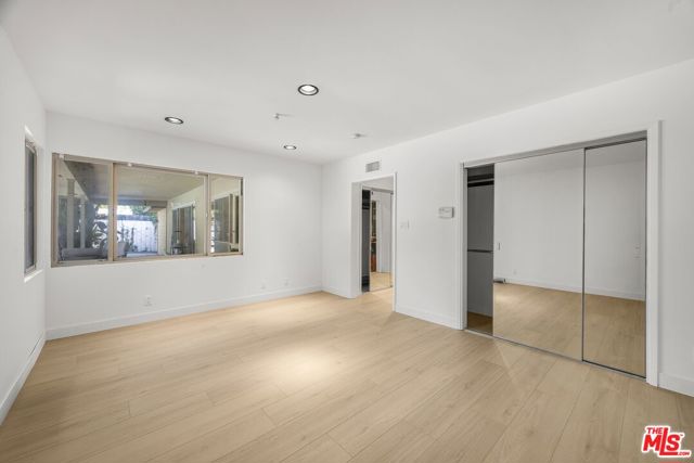 3133 Barbydell Drive, Los Angeles CA: https://media.crmls.org/mediaz/636e0aba-8bd2-4788-8842-16cbe217a993.jpg