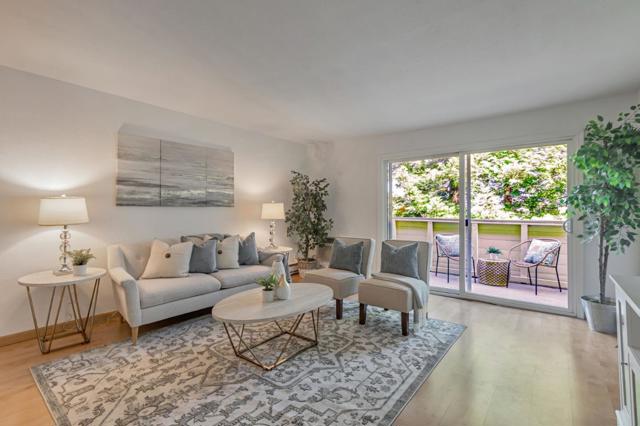 1031 Crestview Drive, Mountain View CA: https://media.crmls.org/mediaz/636ecef5-c6d0-4434-9ada-2610937b4cfb.jpg