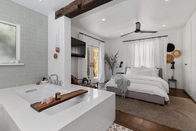 4826 Biona Dr, San Diego CA: https://media.crmls.org/mediaz/636fb9aa-fc58-45fd-988d-9db29fecf7d3.jpg