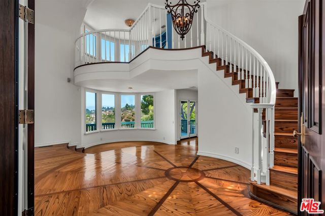 4 Bed Home for Sale in Los Angeles, California