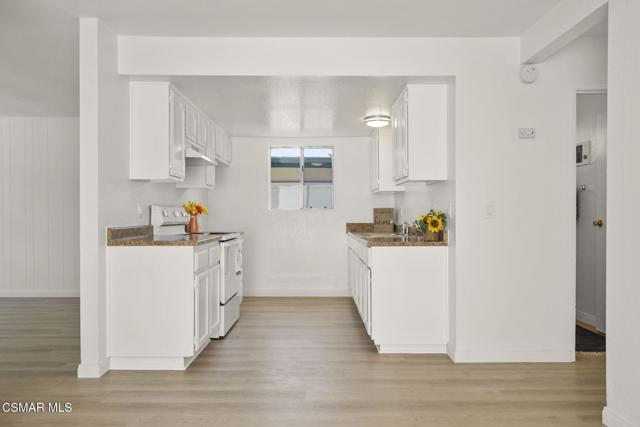 307 Lark Ellen Avenue, Ojai CA: https://media.crmls.org/mediaz/6370ae87-f213-4201-97d8-d074f0e5a0e3.jpg