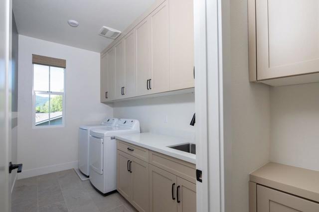 7368 Ailes Court, Gilroy CA: https://media.crmls.org/mediaz/6370fe3d-6dd5-46bf-b611-dbcdcb2ce40a.jpg