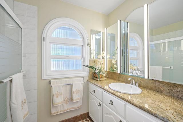 1181 Virginia Avenue, Campbell CA: https://media.crmls.org/mediaz/63718861-e3d2-4abc-aacb-daa7c52e1417.jpg