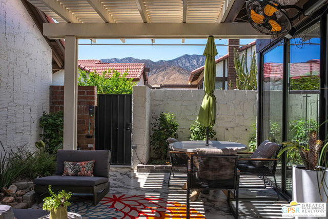 2487 S Gene Autry Trail #A, Palm Springs, CA 92264